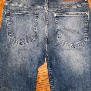 Like New H&M Jeans 30/32 Distressed Ripped Denim